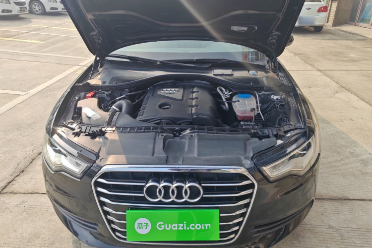 奥迪A6L 2015款 TFSI 百万纪念智领型机舱底盘24