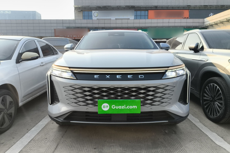 星途瑶光 2023款 400T 四驱奢享版车身外观2