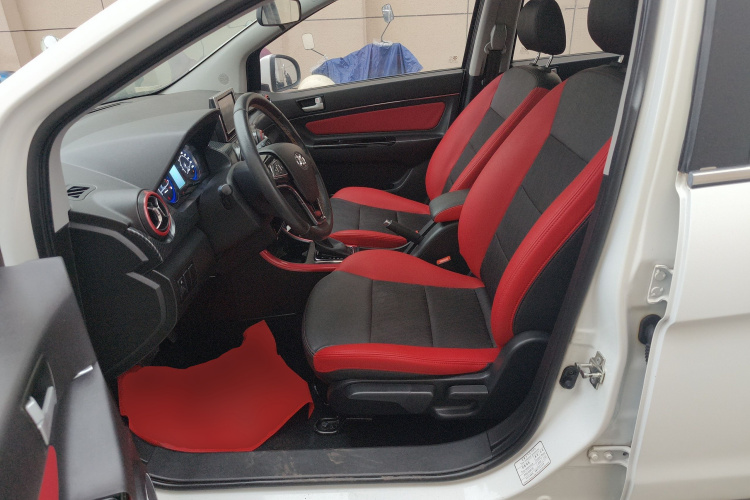 北京汽车 绅宝X25 2015款 1.5L 自动精英型局部细节19