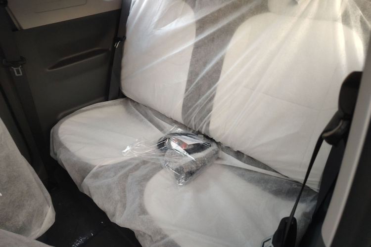 吉利银河 2025款 210km 熊猫卡丁中控内饰21