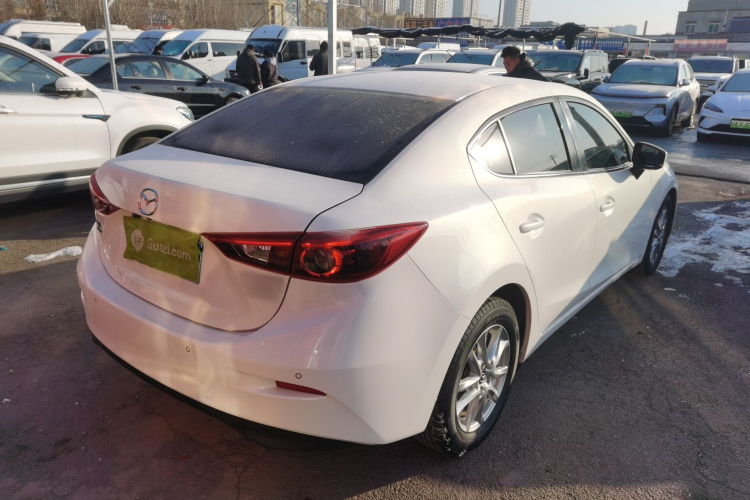 马自达3 昂克赛拉 2019款 云控版 三厢 1.5L 自动豪华型 国VI车身外观7