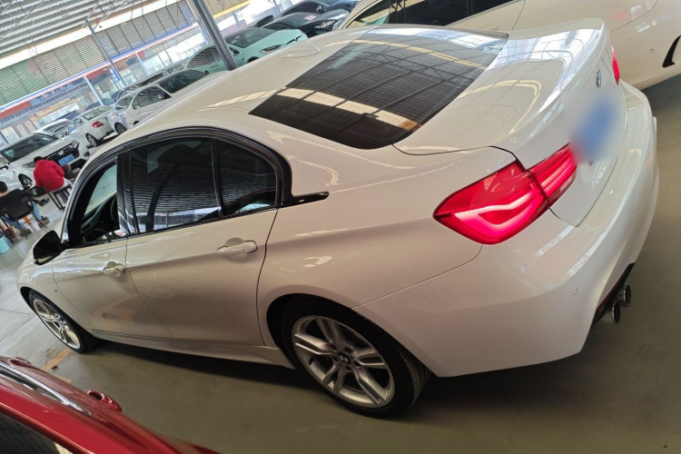 宝马3系 2019款 320Li M运动套装车身外观4