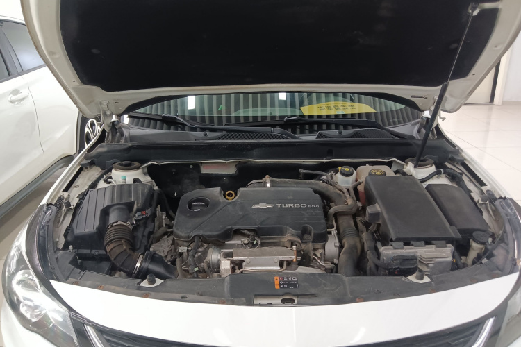 雪佛兰 迈锐宝 2018款 530T 自动风尚版机舱底盘24