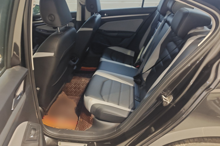 大众 宝来 2023款 300TSI DSG尊行版中控内饰21