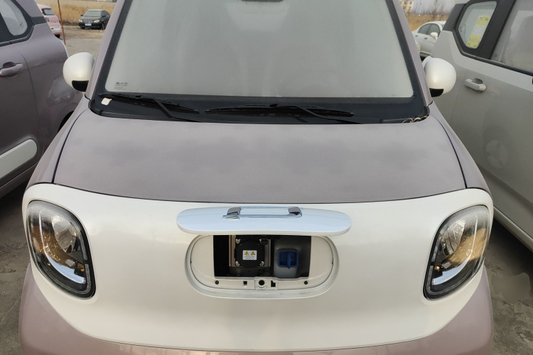 奔腾小马 2026款 222km 萌趣马 Plus机舱底盘24