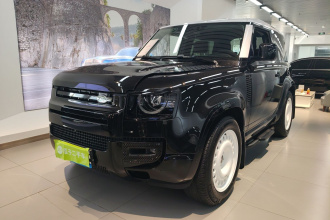 路虎卫士 2023款 90 3.0T P400 XS