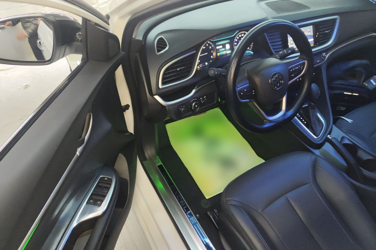 别克 英朗 2021款 改款 典范 1.5L 自动精英型中控内饰20