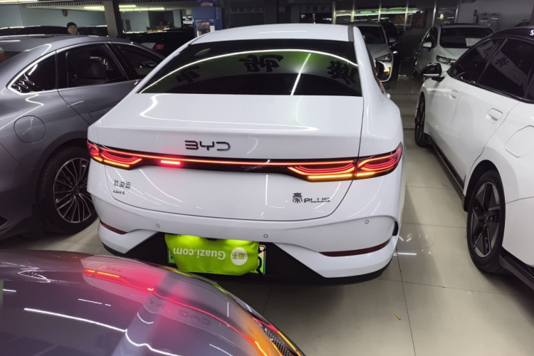 比亚迪 秦PLUS 2025款 DM-i 智驾版 55KM领先型车身外观6004