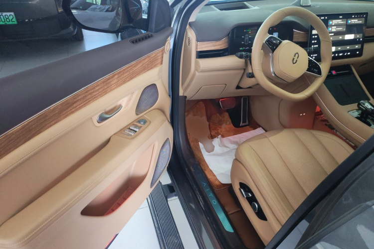 鸿蒙智行 问界M7 2024款 1.5T 智驾四驱Max版 5座中控内饰7003