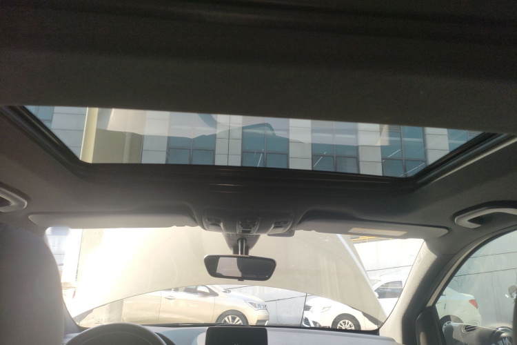 奔驰B级 2019款 B 200 动感型局部细节22