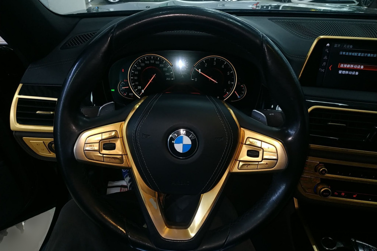 宝马7系 2018款 730Li 领先型 M运动套装局部细节13