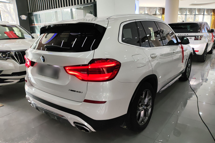 宝马X3 2021款 xDrive28i 豪华套装车身外观7