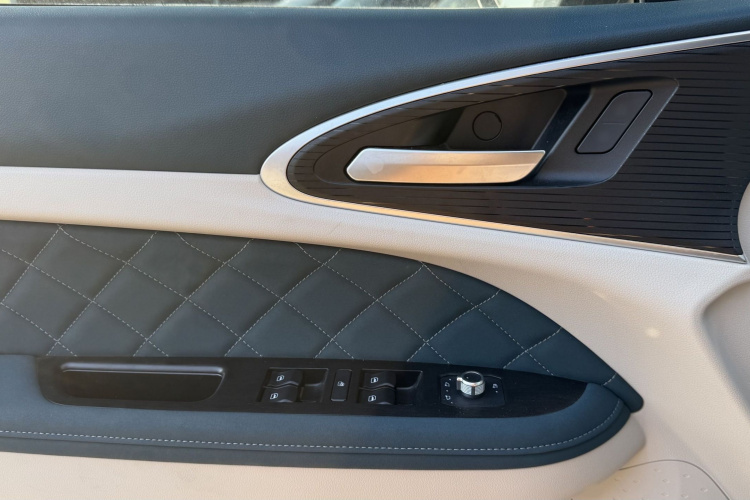 欧拉好猫 2021款 500km长续航 波塞冬版 三元锂局部细节9009