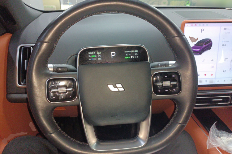 理想汽车 理想L9 2024款 Ultra中控内饰13