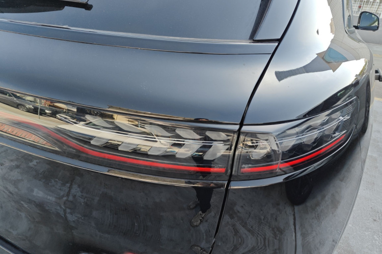 岚图汽车 岚图FREE 2025款 FREE+ 后驱乾崑版车身外观6006