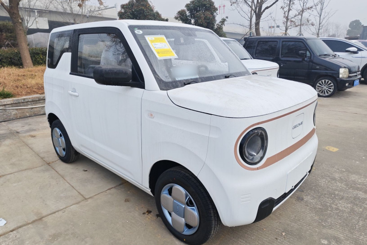 吉利银河 2024款 熊猫mini 200km 耐力熊车身外观3