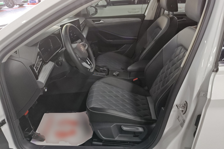 大众 速腾 2023款 300TSI DSG超越版中控内饰19