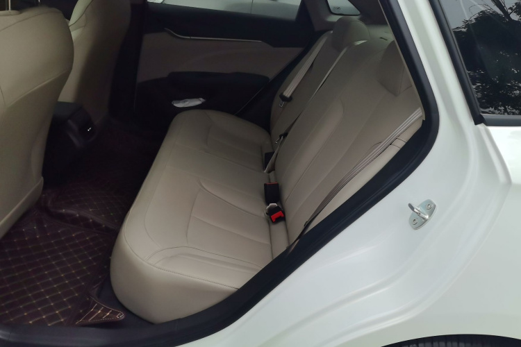 别克 英朗 2021款 典范 1.5L 自动精英型中控内饰21