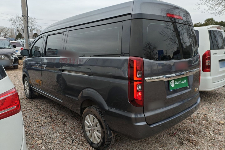 金杯 金海狮 2023款 1.5L 客车工程狮 5/6/7座车身外观4