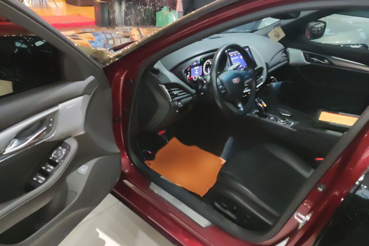 凯迪拉克CT5 2022款 28T 豪华型中控内饰7003