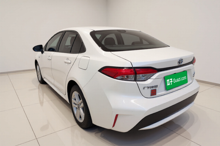 丰田 雷凌 2021款 双擎 1.8H E-CVT豪华版车身外观5