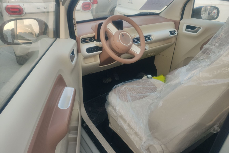 五菱汽车 宏光MINIEV 2024款 第三代 215km 青春版中控内饰20