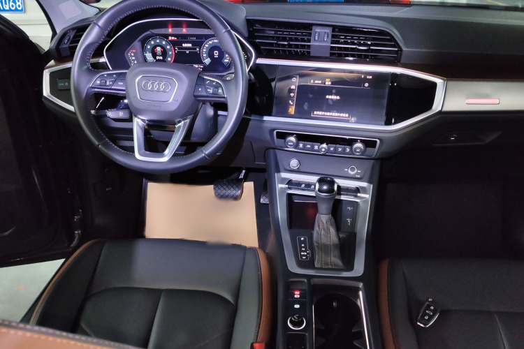 奥迪Q3 2020款 40 TFSI 时尚致雅型局部细节16