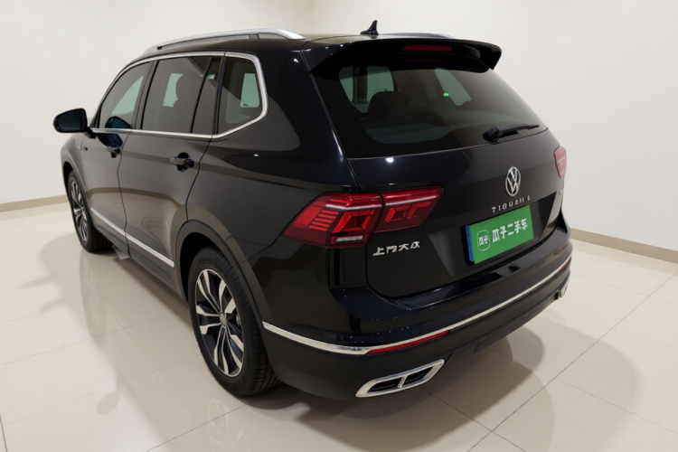 大众 途观L 2022款 330TSI 自动两驱R-Line旗舰版车身外观5