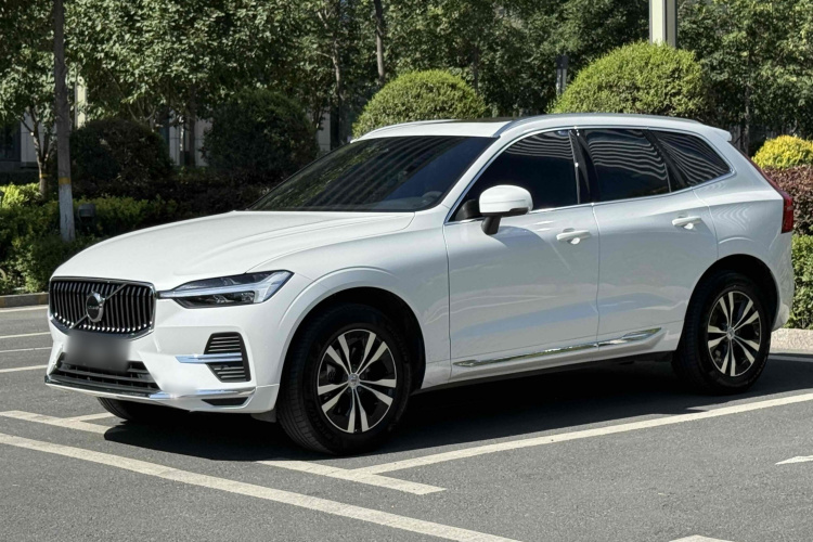 沃尔沃XC60 2024款 B5 四驱智逸豪华版车身外观1