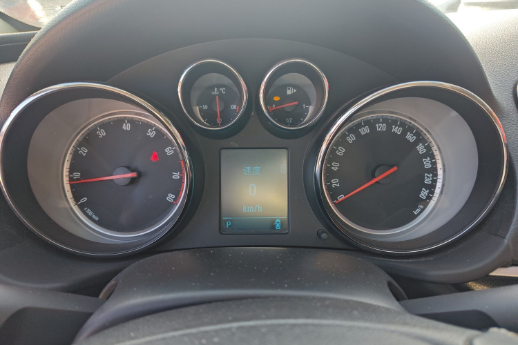 别克 君威 2014款 1.6T 时尚技术型局部细节14