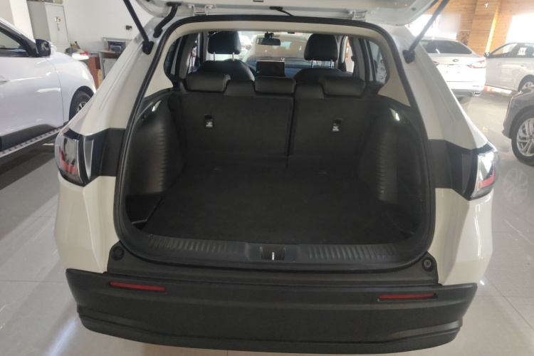 本田 ZR-V 致在 2022款 1.5T CVT精英版机舱底盘23