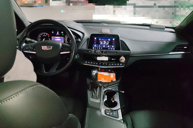 凯迪拉克CT4 2021款 28T 豪华型中控内饰7002