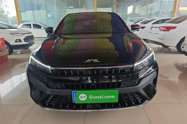 江淮汽车 江淮A5 PLUS 2023款 1.5T 自动尊贵型车身外观2