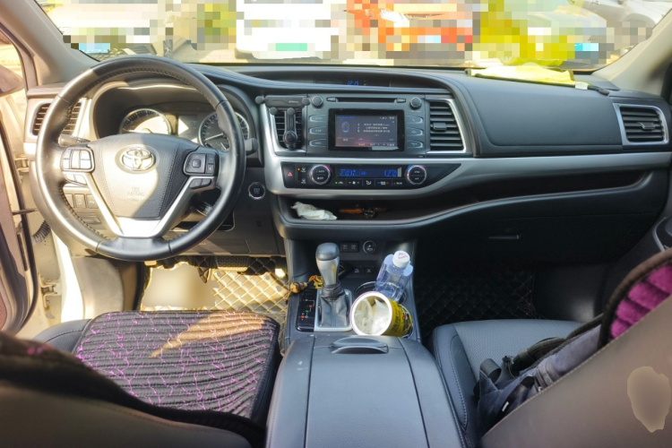 丰田 汉兰达 2018款 2.0T 四驱豪华版 7座 国VI中控内饰12