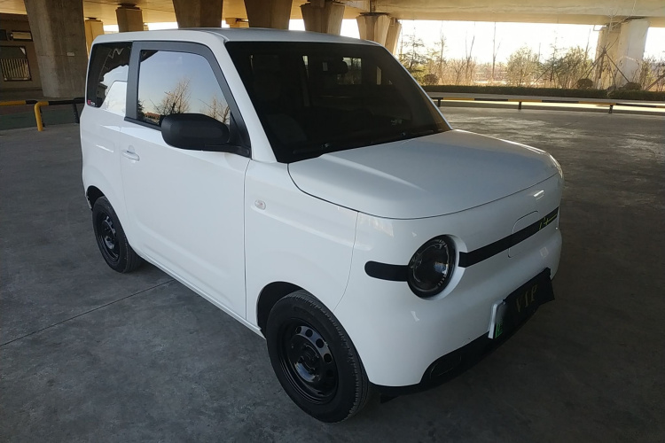 吉利银河 熊猫 2025款 210km 元气熊车身外观3