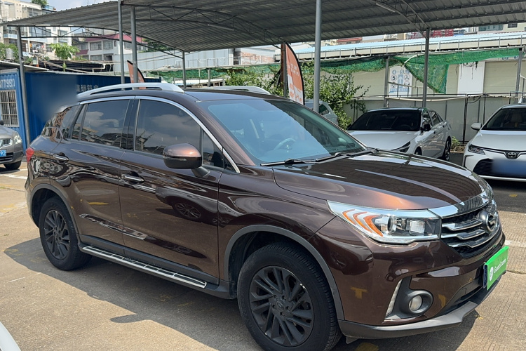 广汽传祺 传祺GS4 2016款 235T G-DCT精英版车身外观6002