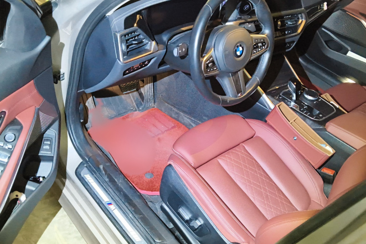 宝马3系 2022款 改款 325Li M运动套装中控内饰7002