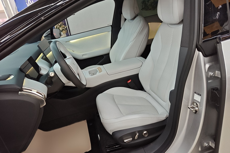 小鹏P7+ 2024款 超长续航 Max局部细节19