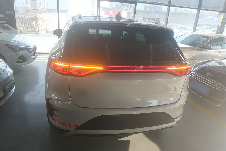 比亚迪 唐新能源 2024款 DM-p 冠军版 215KM 四驱旗舰型车身外观6