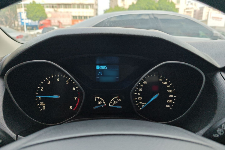 福特 福克斯 2017款 两厢 1.6L 自动舒适型智行版局部细节14