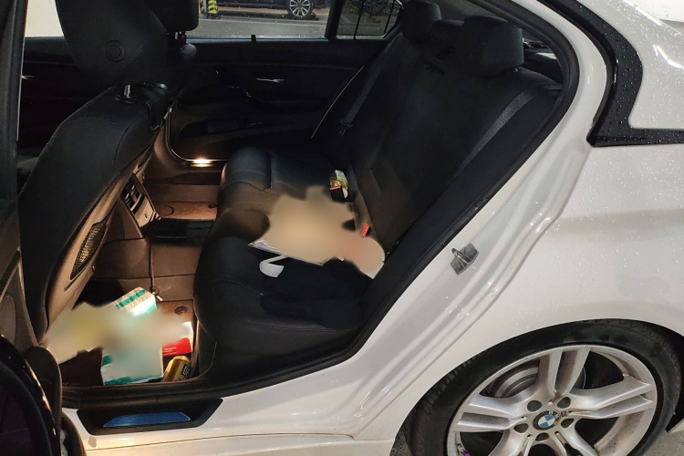 宝马3系 2017款 320Li M运动型中控内饰7003