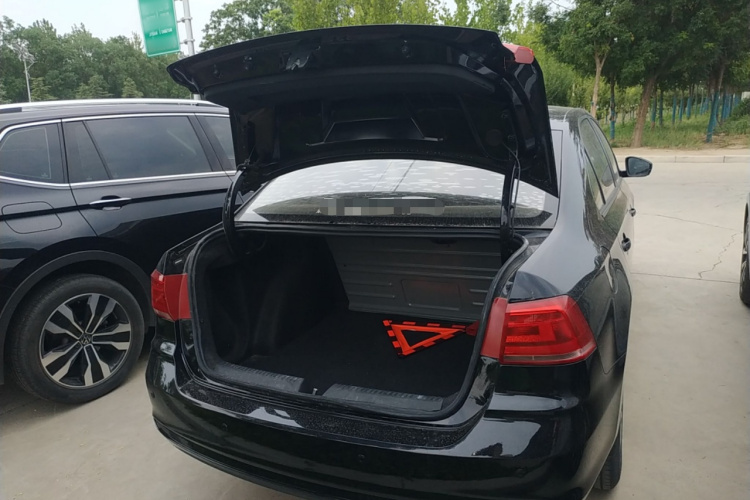 大众 桑塔纳 2019款 1.5L 自动风尚版 国VI中控内饰23