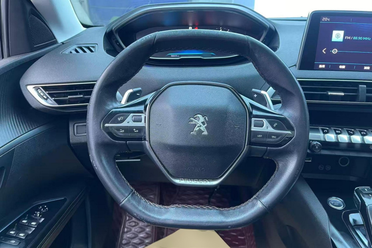 标致5008 2017款 350THP 5座精英版中控内饰13