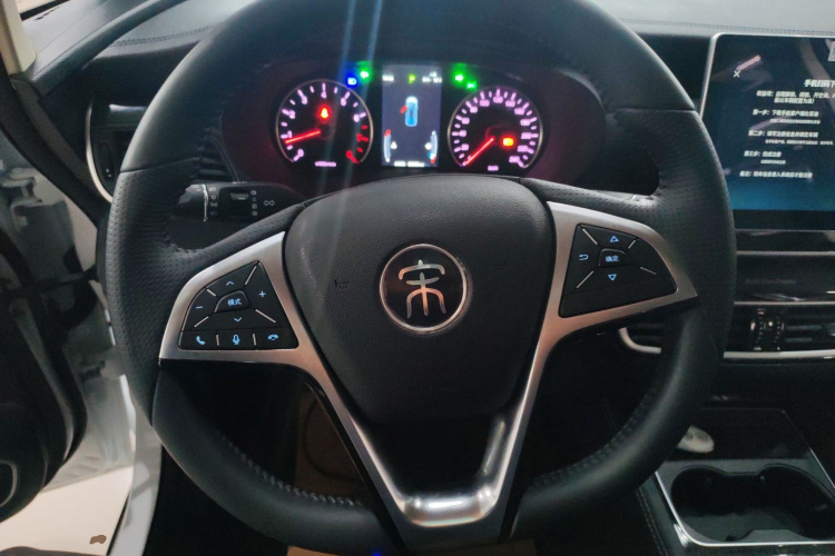 比亚迪 宋MAX 2019款 1.5T 自动智联睿逸天窗型 6座 国VI中控内饰13