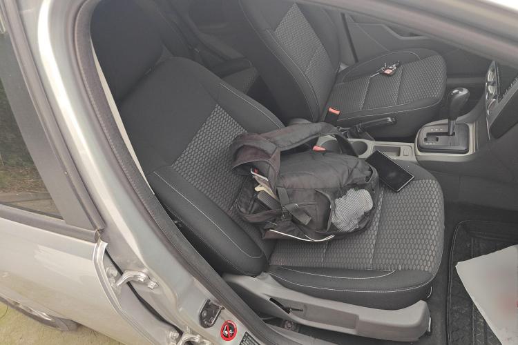 福特 福克斯 2013款 两厢经典 1.8L 自动基本型中控内饰41