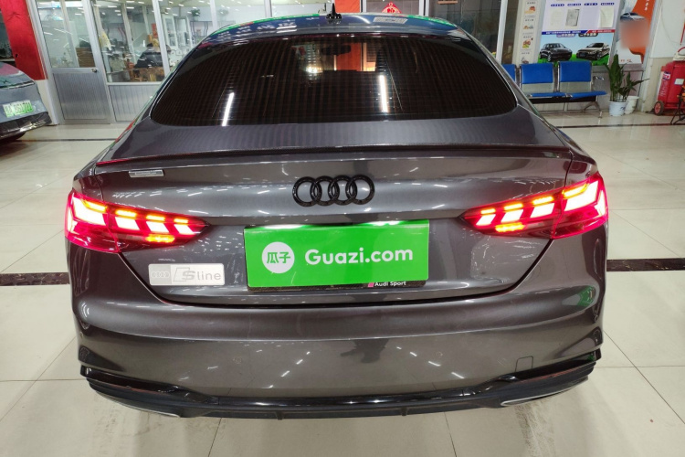 奥迪A5 2021款 Sportback 40 TFSI quattro 豪华致雅型车身外观6