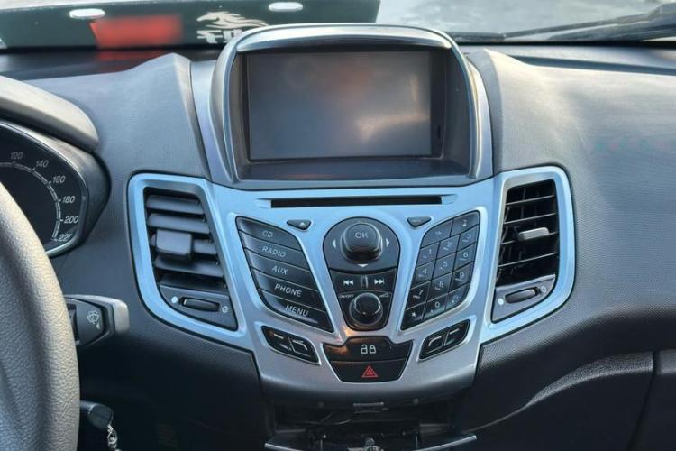 福特 嘉年华 2013款 两厢 1.5L 自动时尚型中控内饰7008