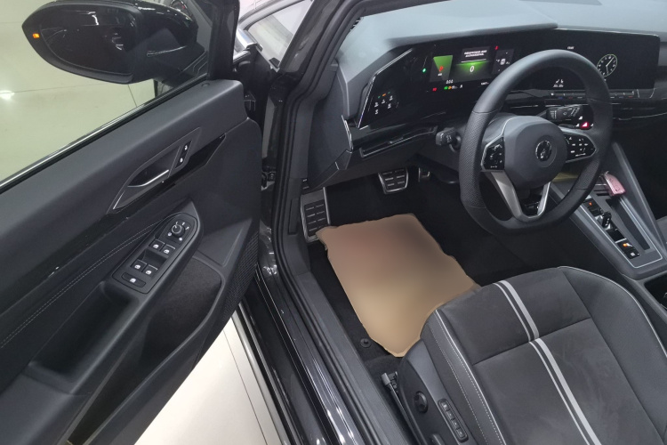 大众 高尔夫 2023款 改款 280TSI DSG R-Line Lite中控内饰20