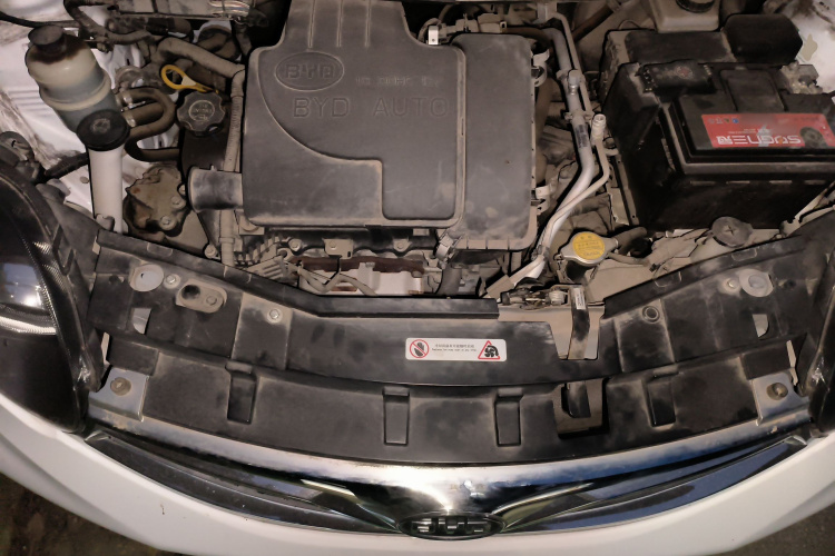 比亚迪F0 2015款 1.0L AMT 铉酷型局部细节24