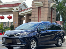 丰田 赛那SIENNA 2021款 2.5L混动 豪华版